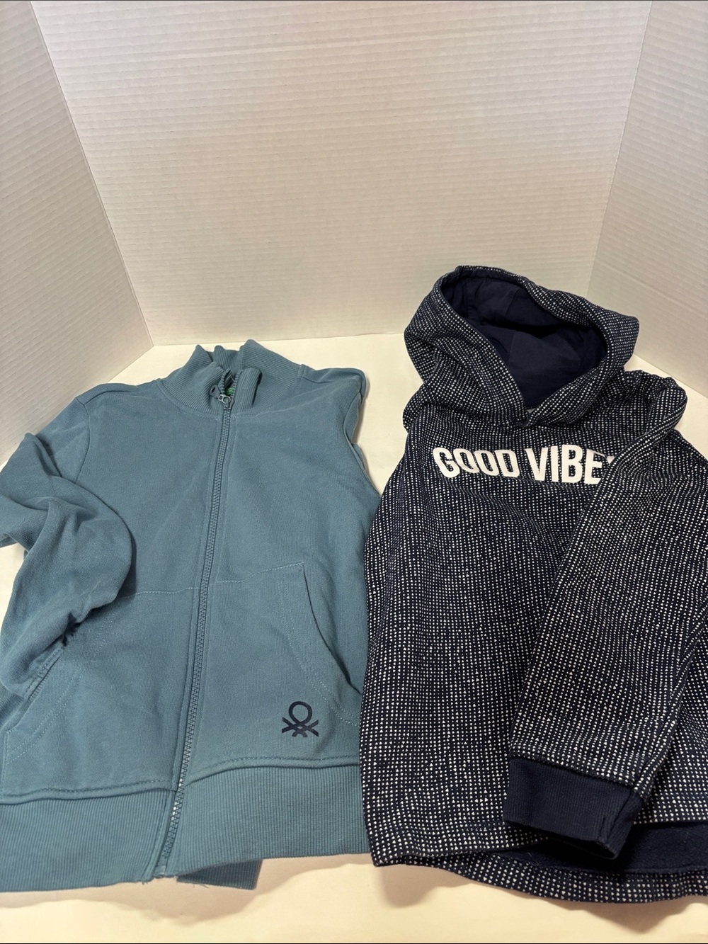 2 items United Colors Of Benetton Teal Zip Jacket & Navy 'Good Vibes' Hoodie Set